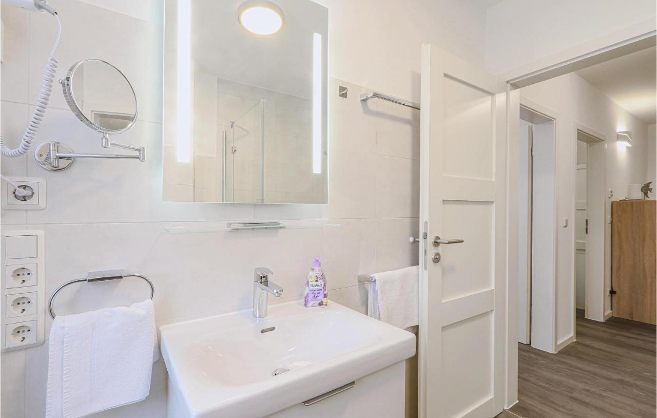 Lovely Apartment In Rechlin With Kitchen Pokój zdjęcie